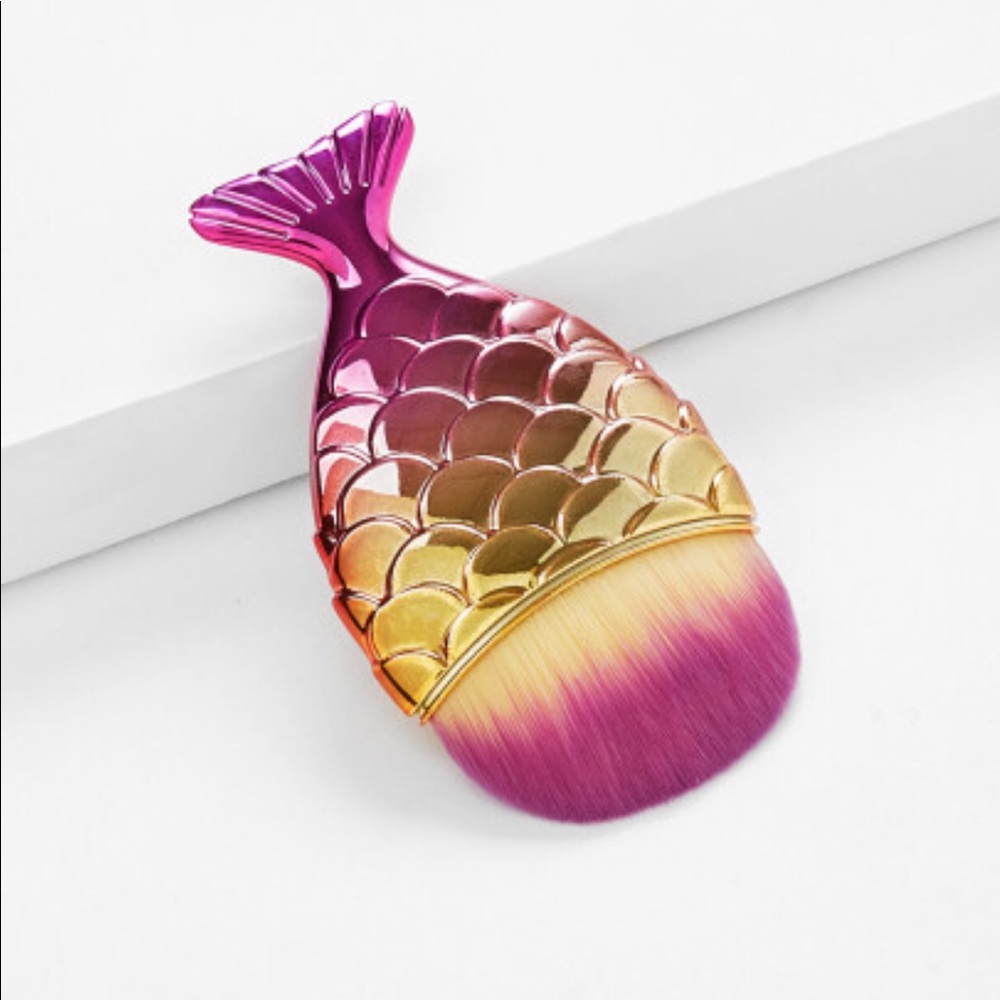 Makeup brushes